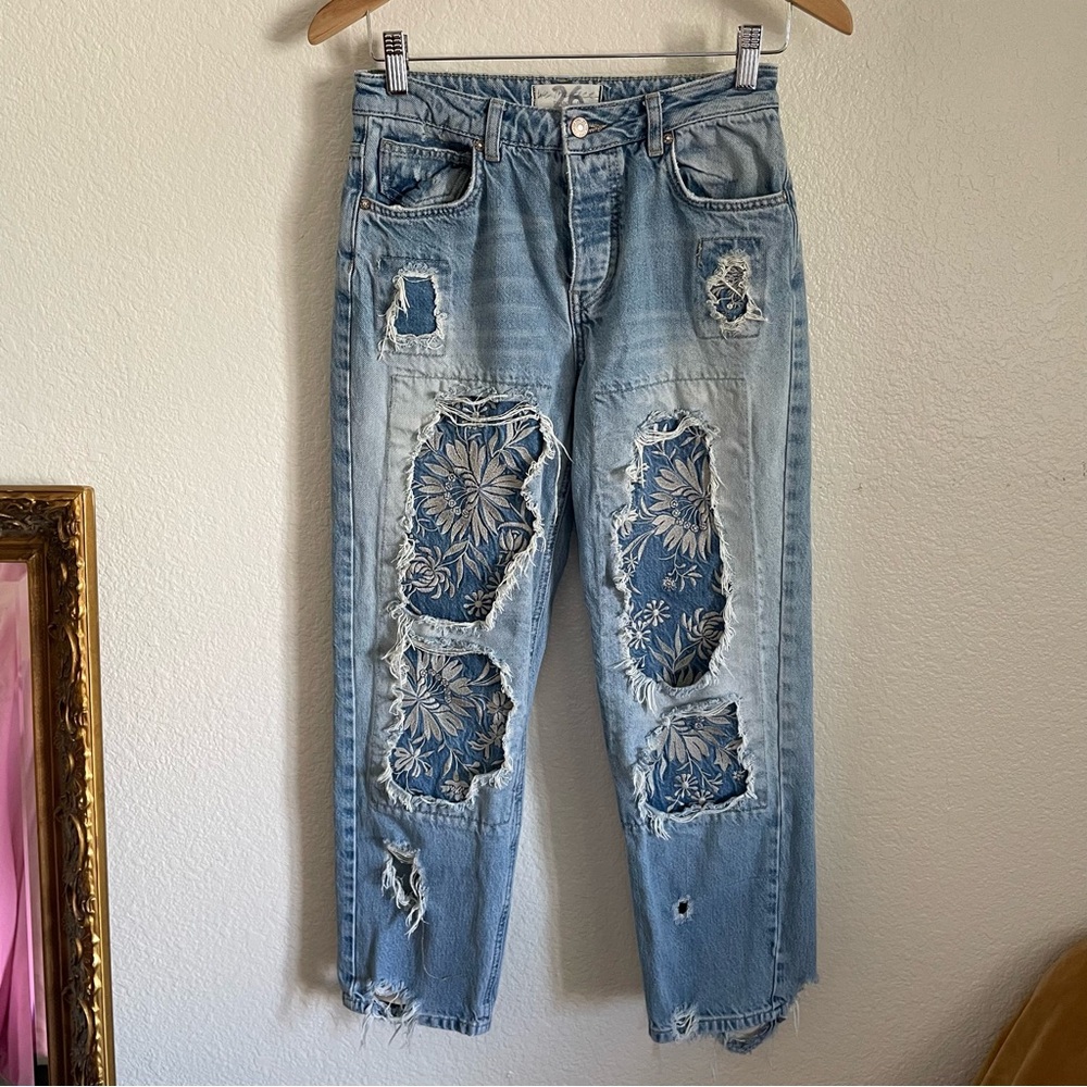 We The Free Desert Rose Patchwork Light Blue Floral Patch Straight Leg Jeans 26